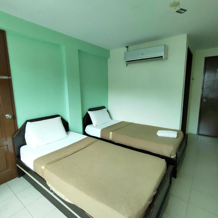 Best One Hotel Malacca Екстериор снимка